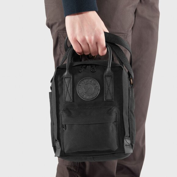 FJALLRAVEN - FJALLRAVEN SKULDETASKE KÅNKEN NO.2 BLACK SLING