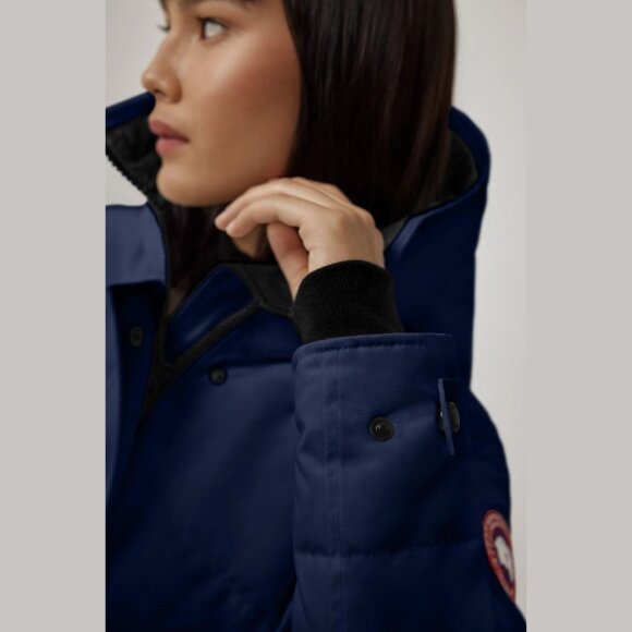 CANADA GOOSE - CANADA GOOSE DAME PARKA L LORETTE PARKA UPDATED 