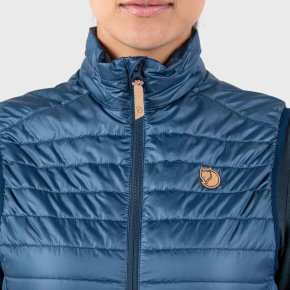 FJALLRAVEN - FJALLRAVEN W ABISKO PADDED VEST DAME VEST