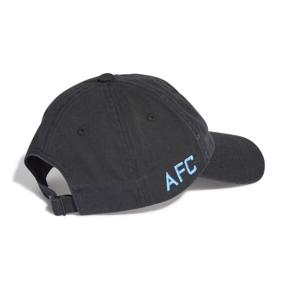 ADIDAS  - ADIDAS ARSENAL FC DAD CAP I UDEBANEFARVER MED LET BUET SKYGGE