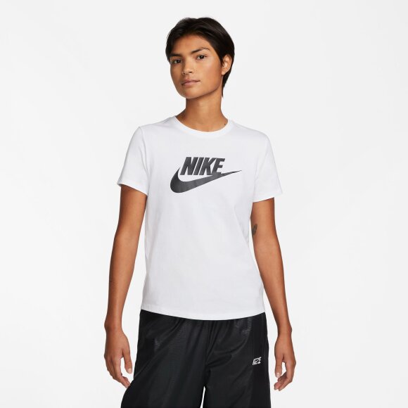 NIKE - NIKE DAME T-SHIRT W NSW TEE ESSENTIAL ICON