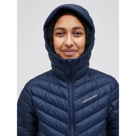 PEAK PERFORMANCE - W FROST DOWN HOOD JKT