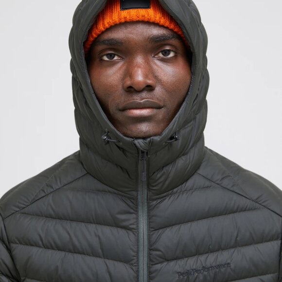 PEAK PERFORMANCE - M FROST DOWN HOOD JKT