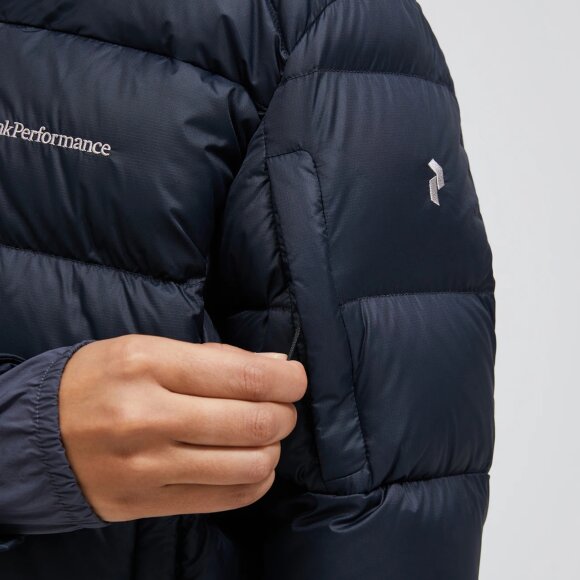 PEAK PERFORMANCE - W FROST DOWN JACKET