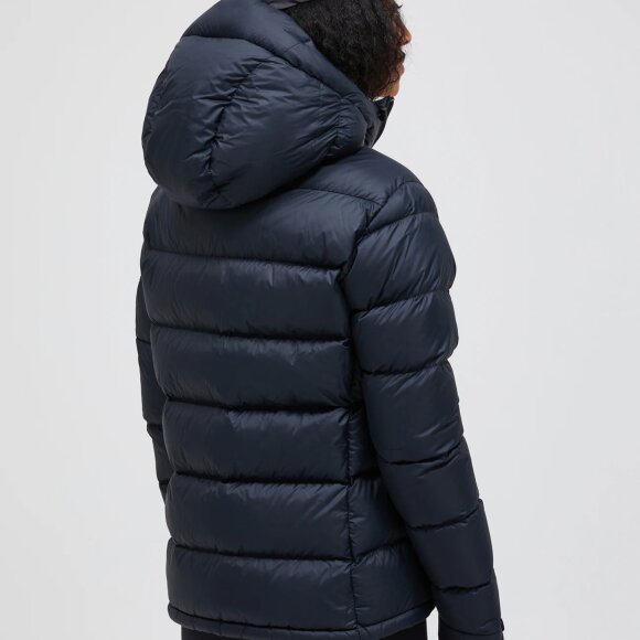 PEAK PERFORMANCE - W FROST DOWN JACKET